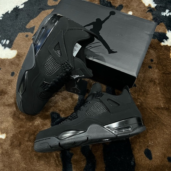 Jordan 4 Black Cats - Picture 2 of 4